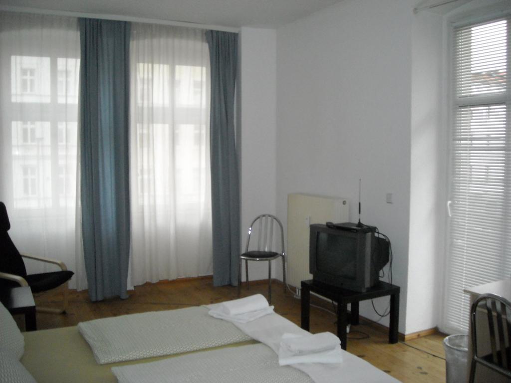 Pension Mitte Berlin Extérieur photo